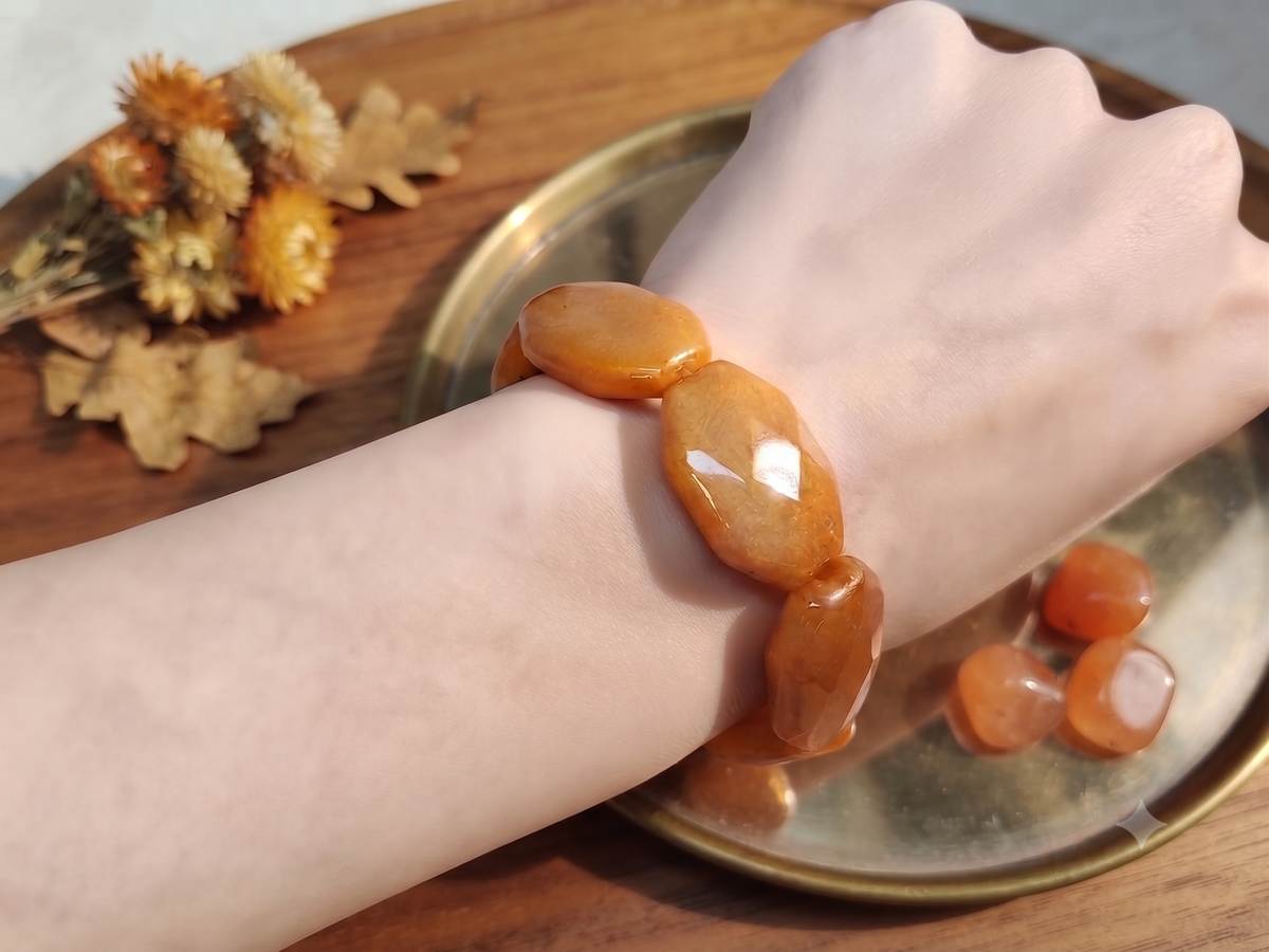 紅東陵石手鍊